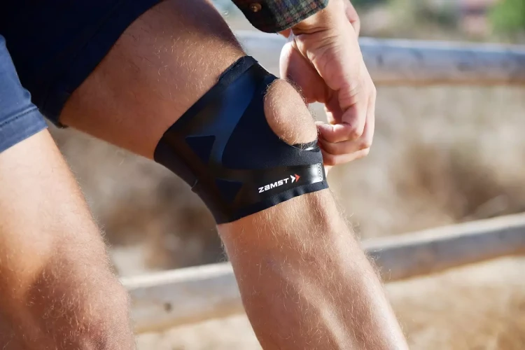 miekki-stabilizator-kolana-sportowy-opaska-usztywniajaca-filmista-knee-zamst-3.webp