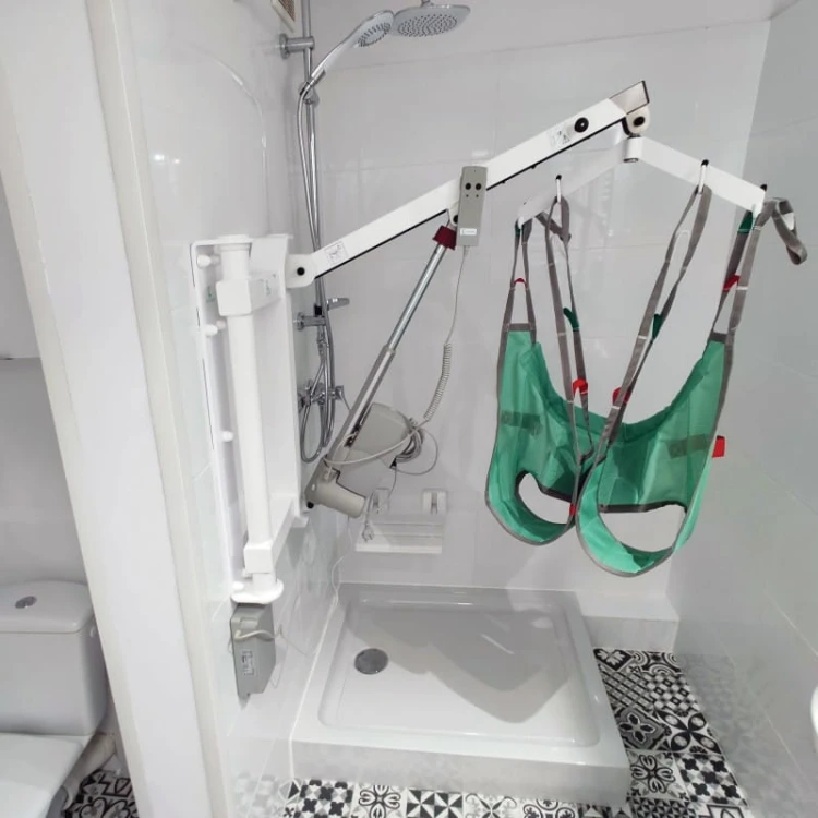 podnosnik-transportowo-kapielowy-levicare-q140.jpg