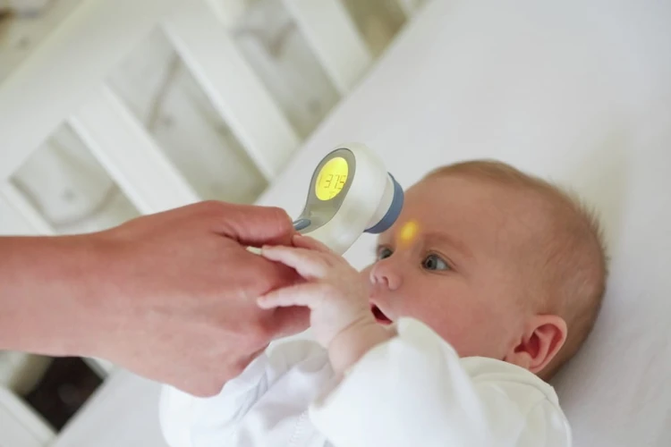 Braun No Touch + forehead NTF 3000 Termometr bezdotykowy z dwoma sposobami pomiaru