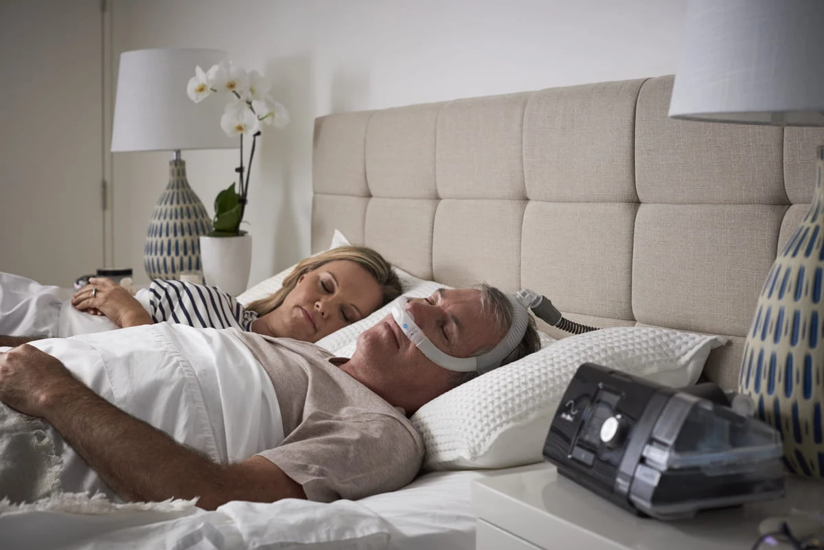 AirSense 10 AutoSet z nawilżaczem i maską – nowoczesny AutoCPAP